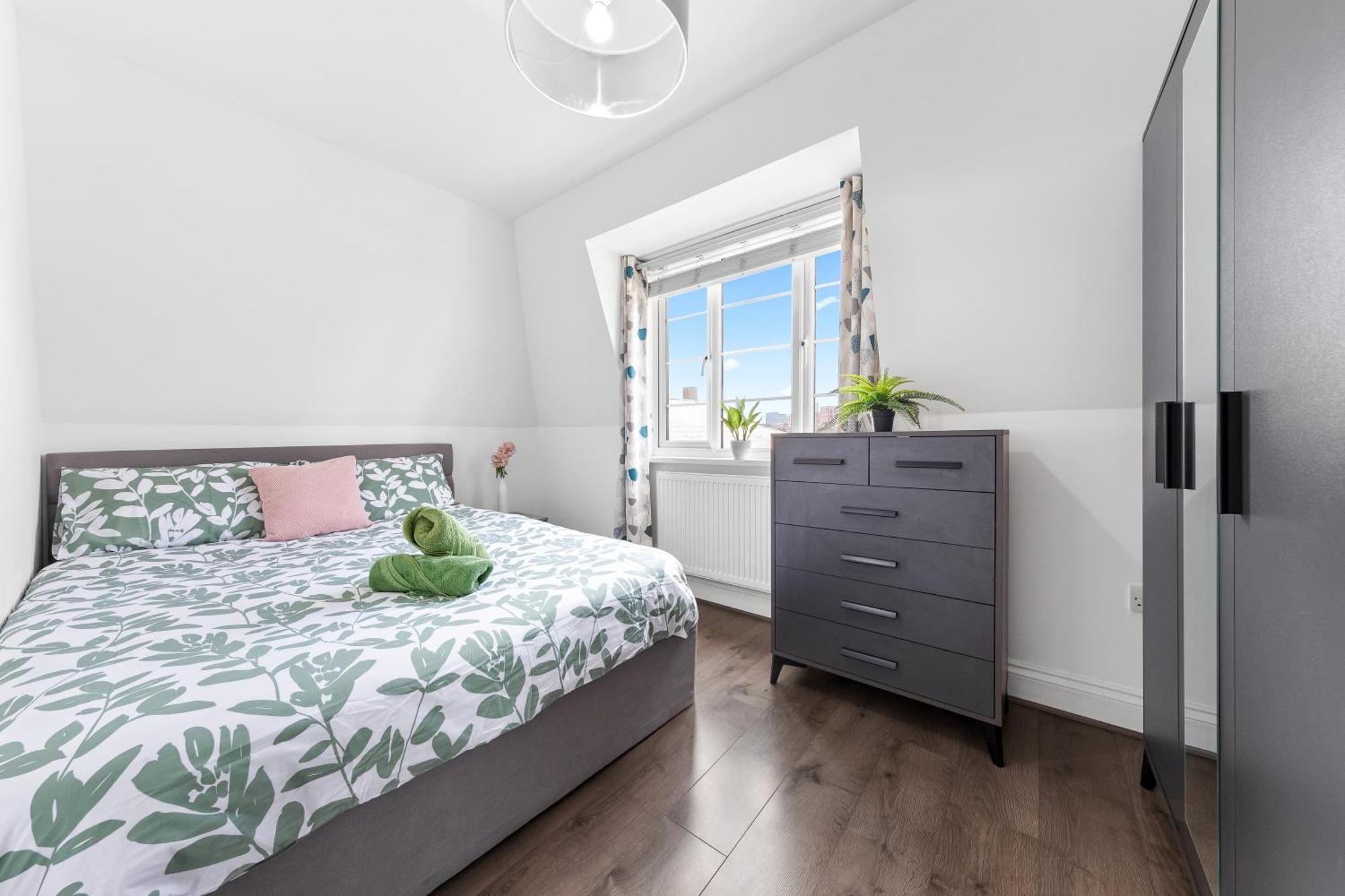 Central London Two Bedroom Serviced Apartment - Nine Elms Luxury Stay - Vauxhall & Westminster Екстериор снимка