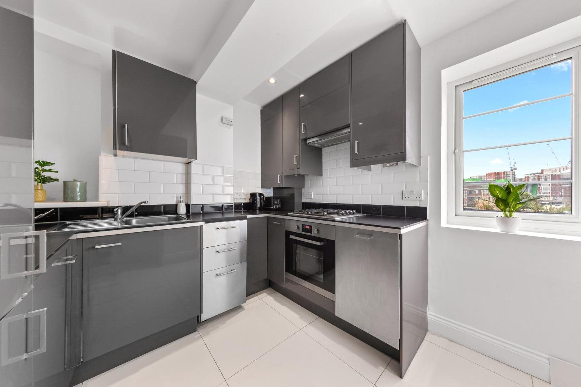 Central London Two Bedroom Serviced Apartment - Nine Elms Luxury Stay - Vauxhall & Westminster Екстериор снимка