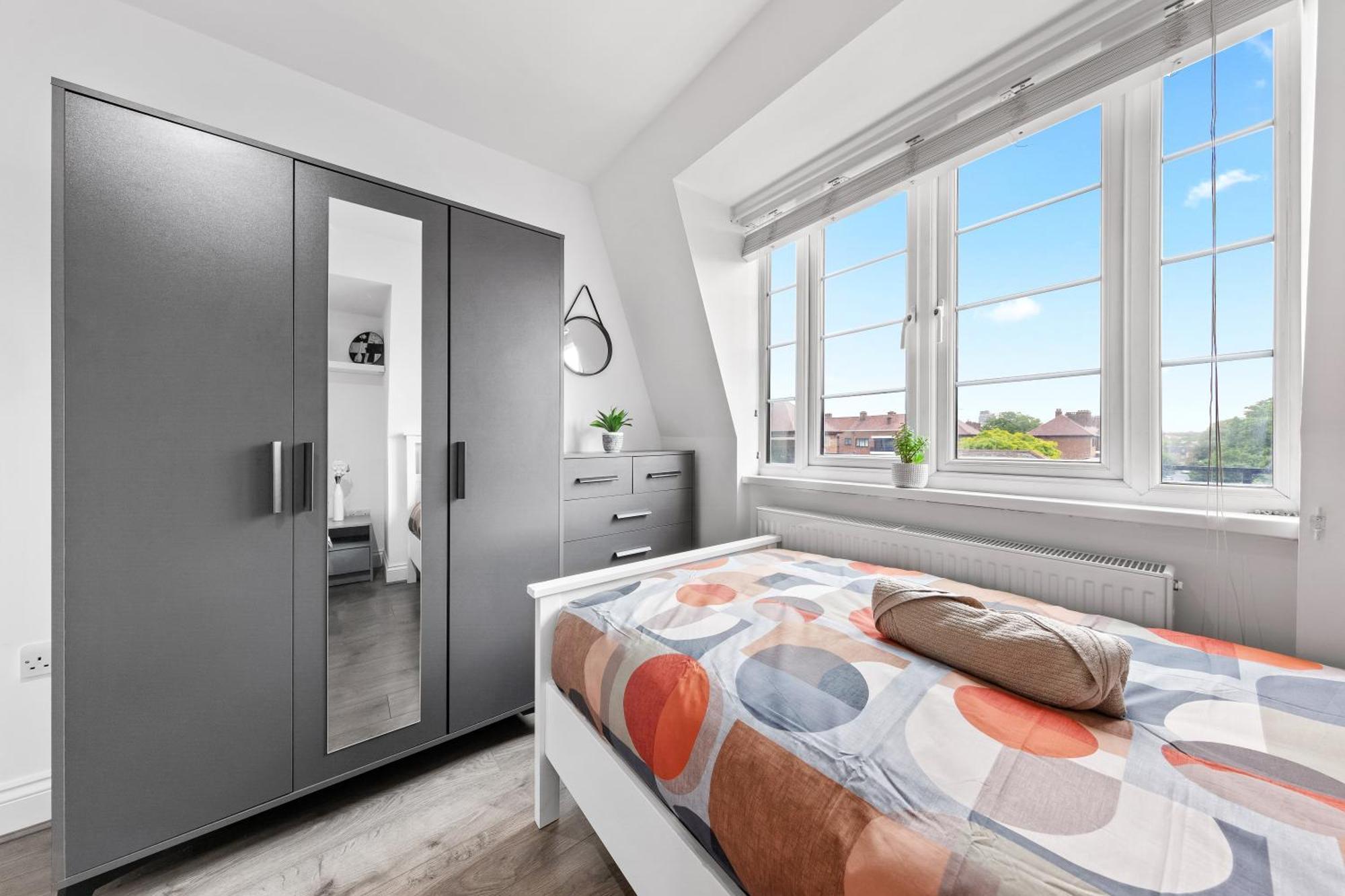 Central London Two Bedroom Serviced Apartment - Nine Elms Luxury Stay - Vauxhall & Westminster Екстериор снимка